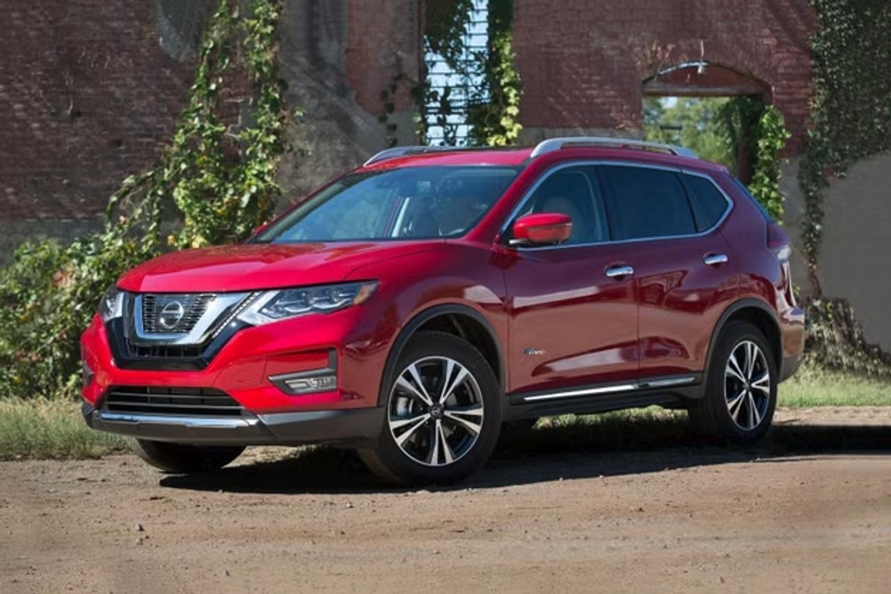 2016 Nissan Rogue SV | AWD | Pano Roof | Cam | Dealer Serviced