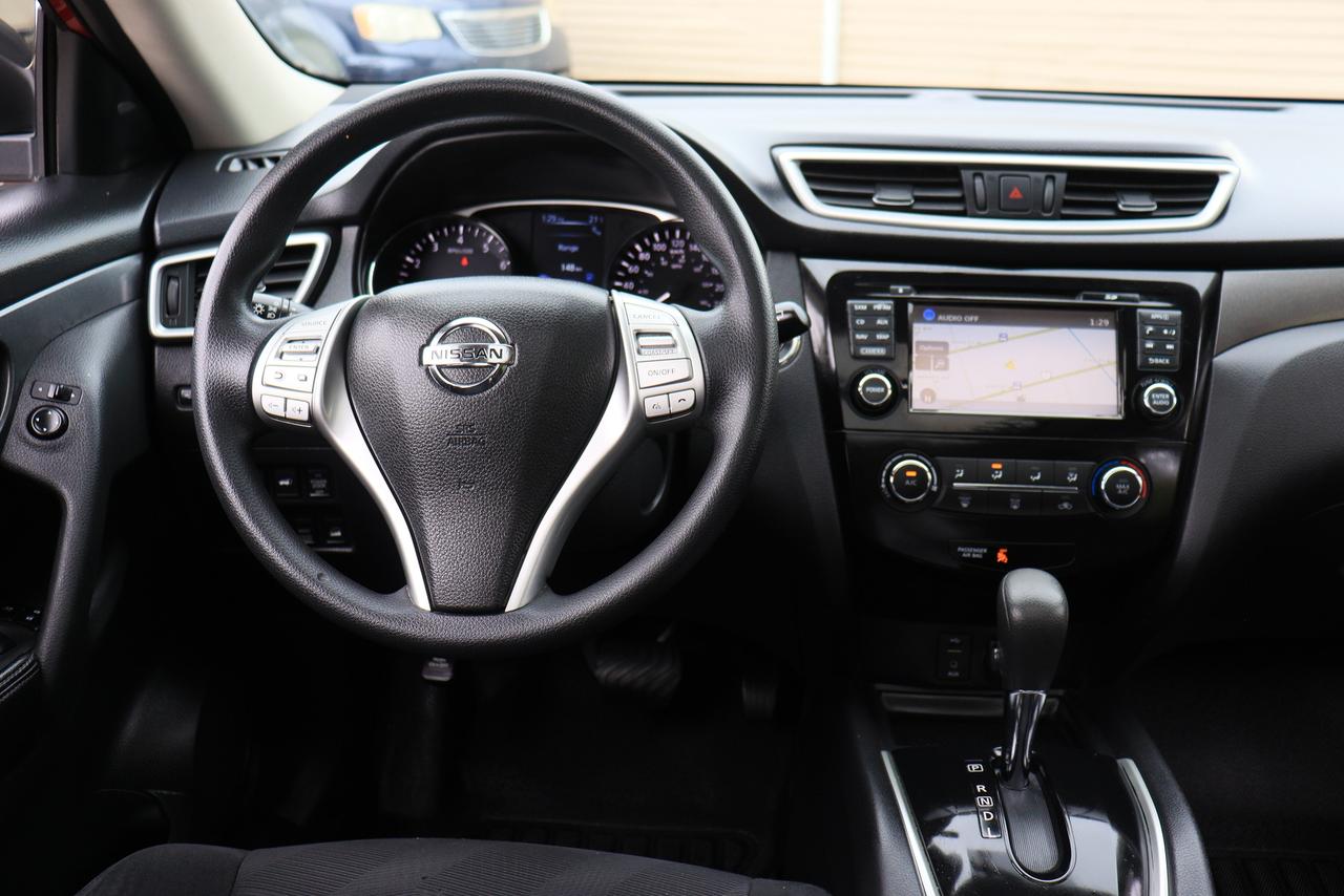 2016 Nissan Rogue SV | AWD | Pano Roof | Cam | Dealer Serviced Photo