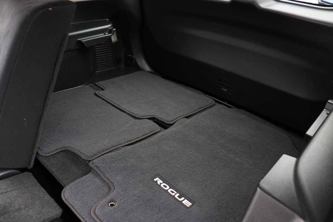 2016 Nissan Rogue SV | AWD | Pano Roof | Cam | Dealer Serviced Photo66