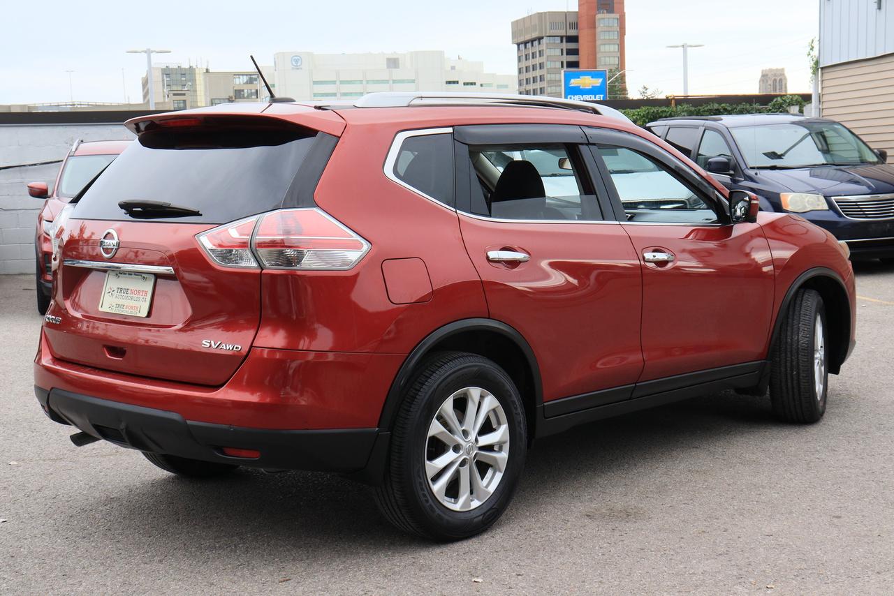 2016 Nissan Rogue SV | AWD | Pano Roof | Cam | Dealer Serviced Photo