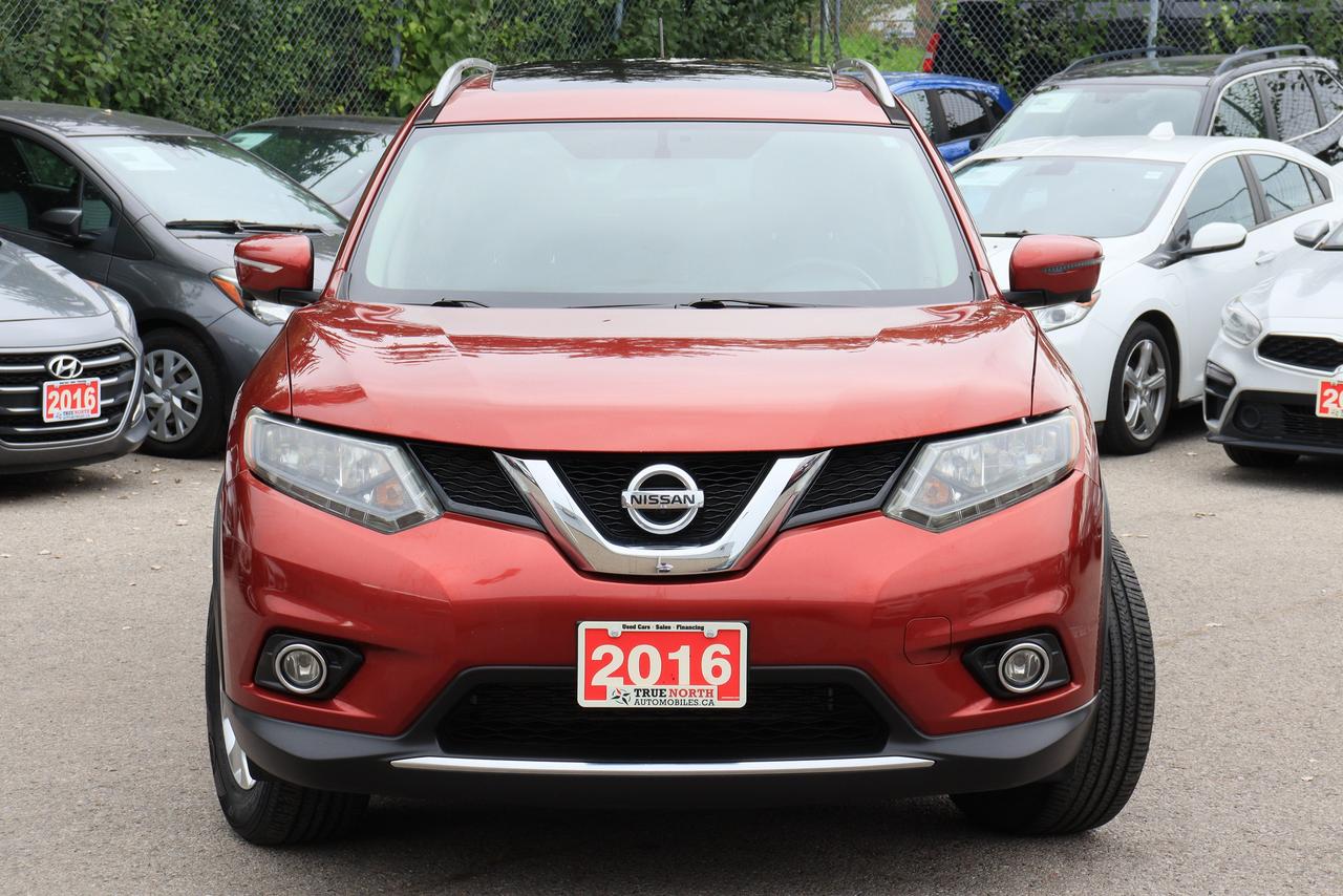 2016 Nissan Rogue SV | AWD | Pano Roof | Cam | Dealer Serviced Photo3