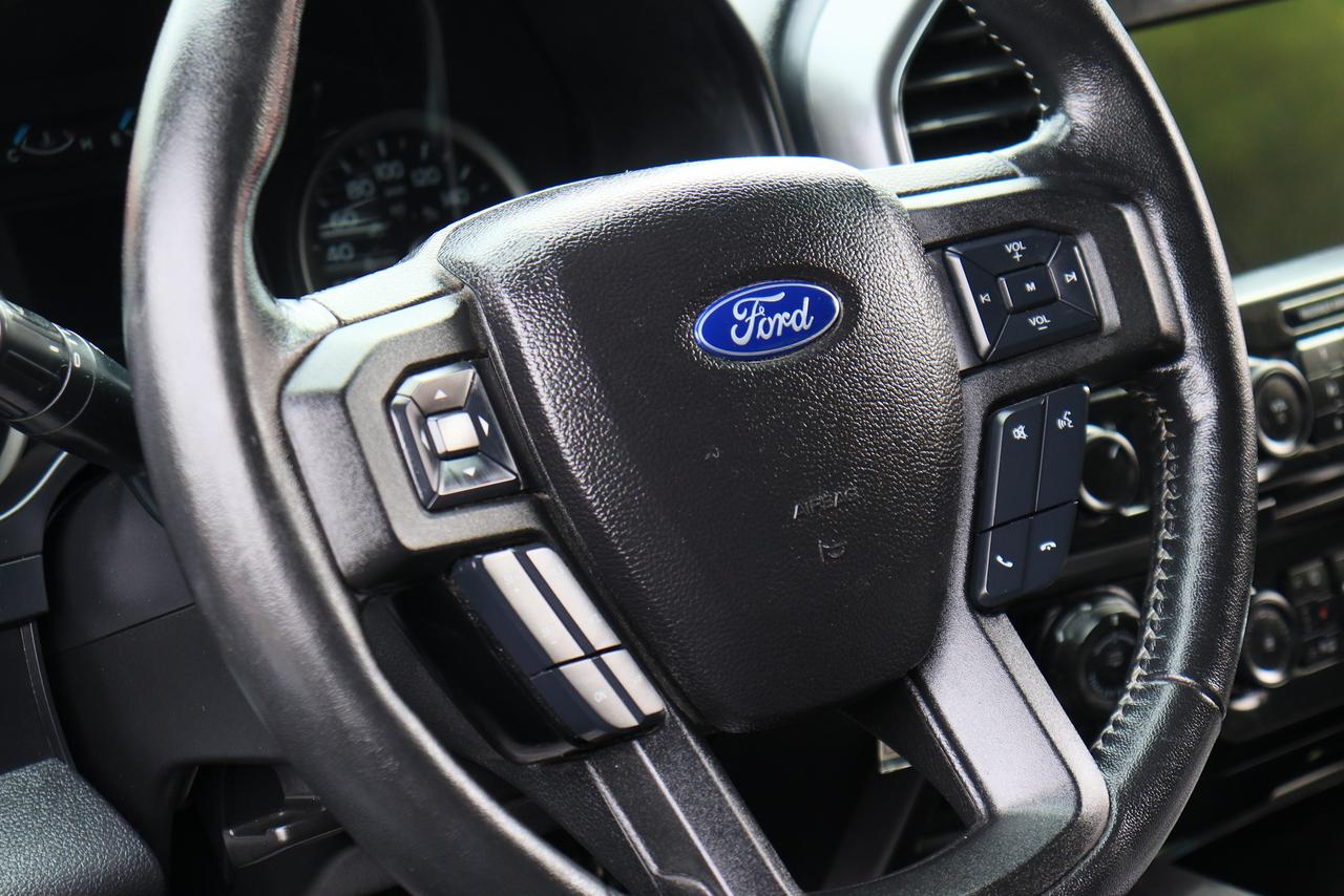 2017 Ford F-150 XLT | Crew | 4x4 | Nav | Cam | 1 owner & More! Photo17