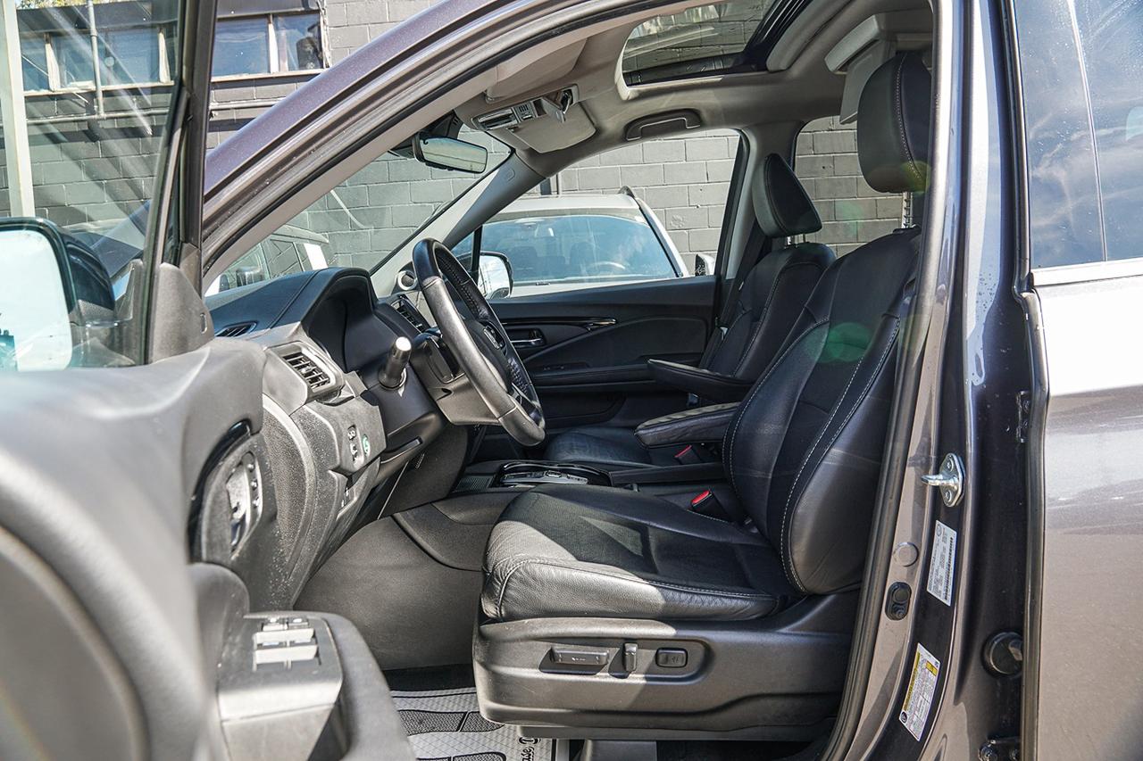 2021 Honda Pilot Touring 8-Passenger |AWD|NAVI|BSM|SUNROOF|LEATHER Photo