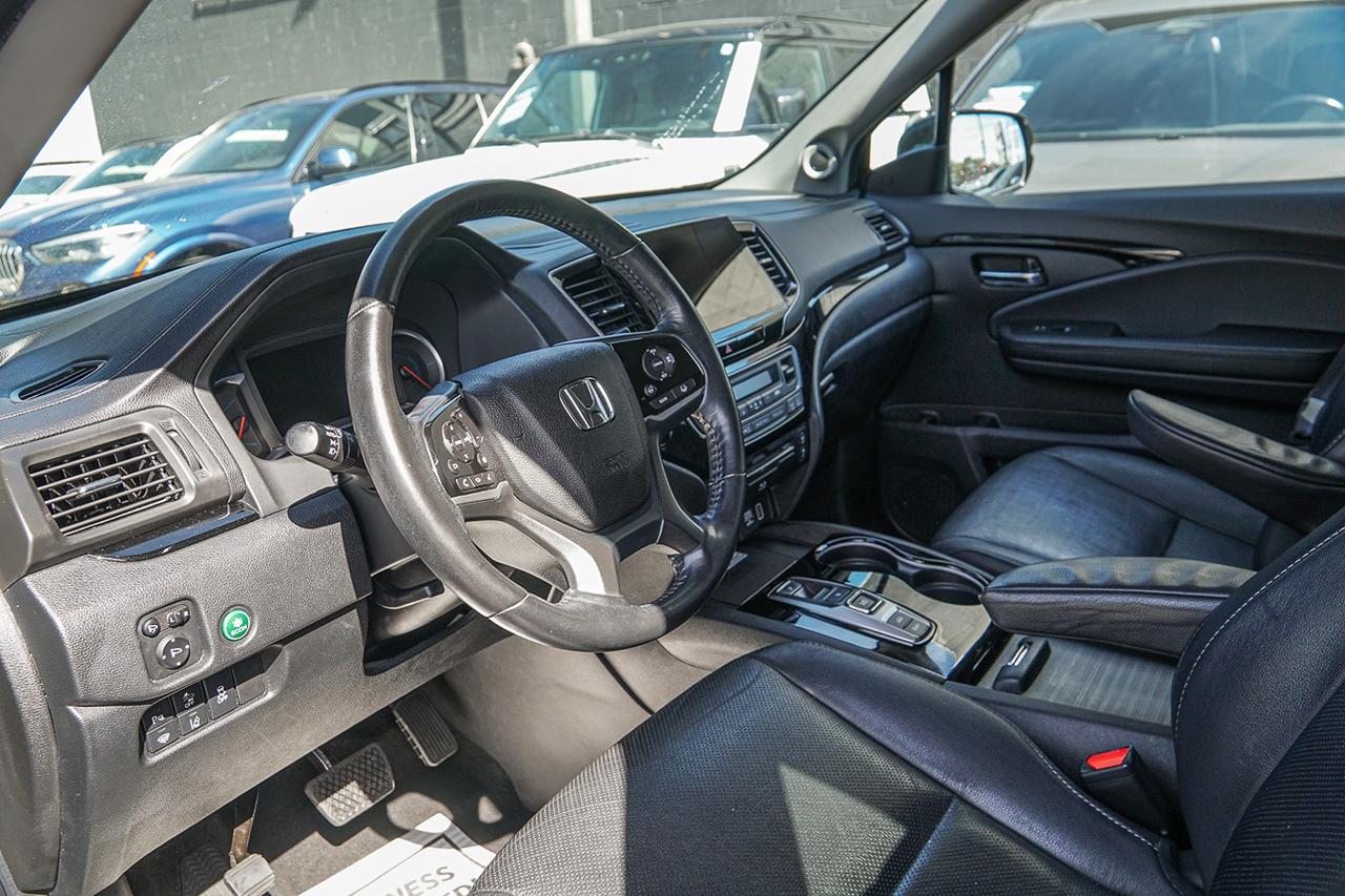 2021 Honda Pilot Touring 8-Passenger |AWD|NAVI|BSM|SUNROOF|LEATHER Photo