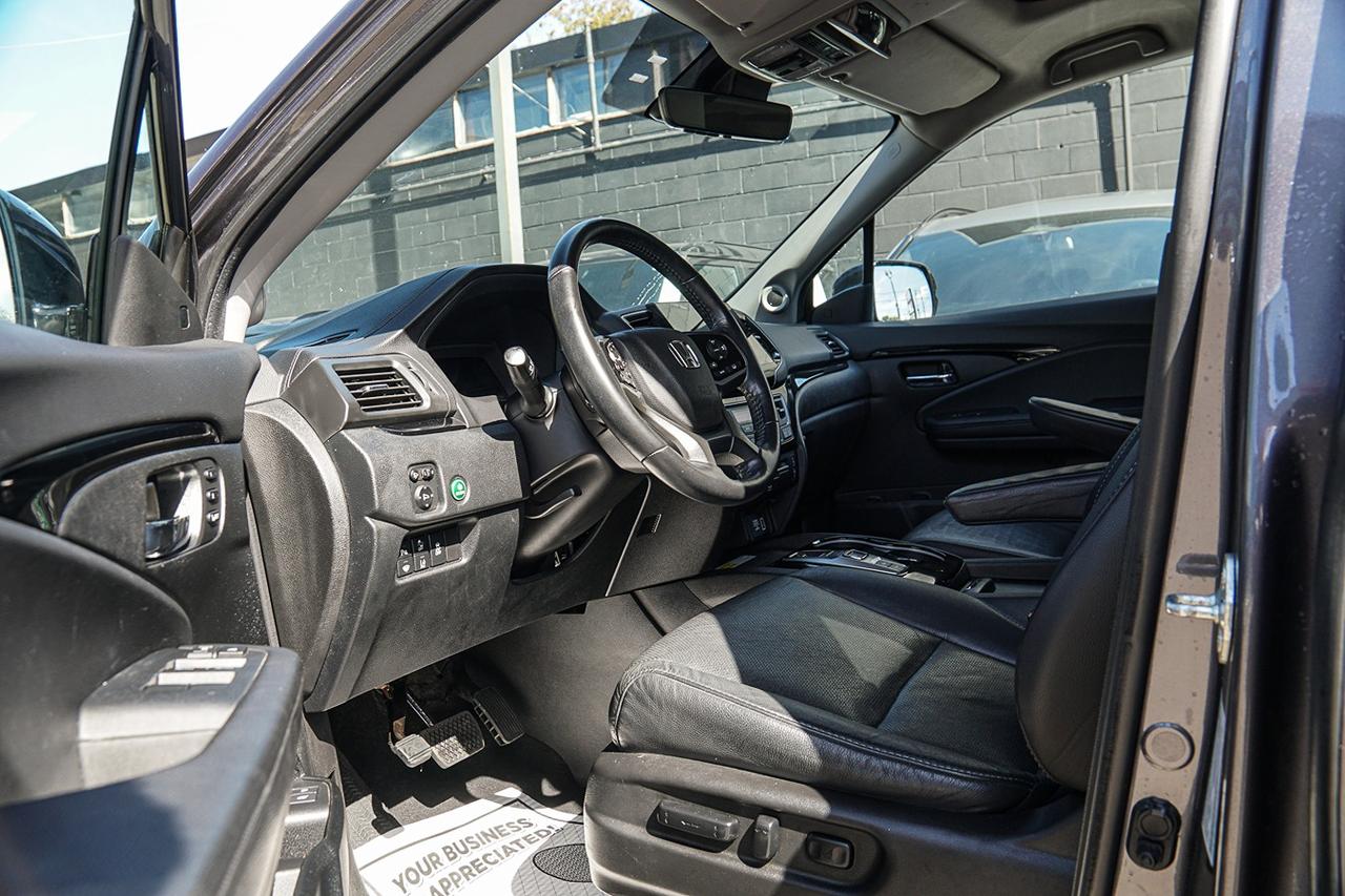 2021 Honda Pilot Touring 8-Passenger |AWD|NAVI|BSM|SUNROOF|LEATHER Photo