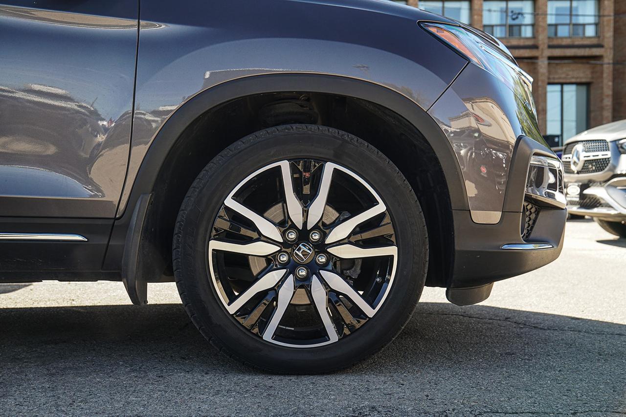 2021 Honda Pilot Touring 8-Passenger |AWD|NAVI|BSM|SUNROOF|LEATHER Photo2