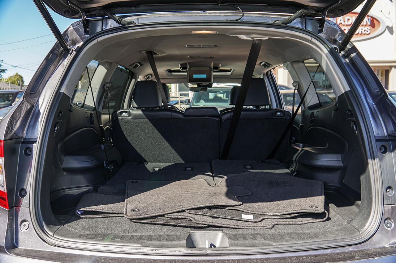 2021 Honda Pilot Touring 8-Passenger |AWD|NAVI|BSM|SUNROOF|LEATHER Photo