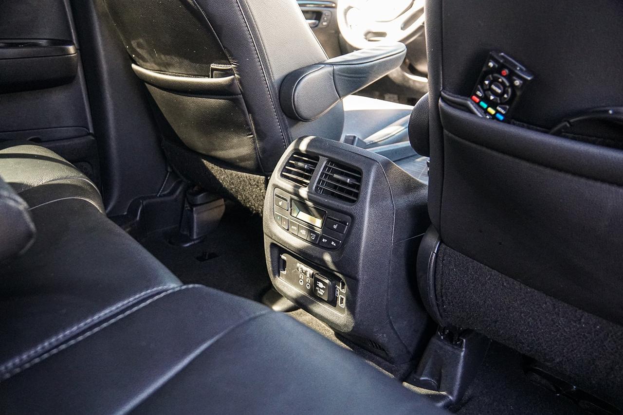 2021 Honda Pilot Touring 8-Passenger |AWD|NAVI|BSM|SUNROOF|LEATHER Photo