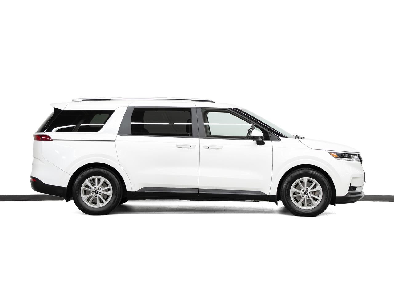 2024 Kia Carnival LX | Power Doors | Heated Seats | LKAS | CarPlay Photo