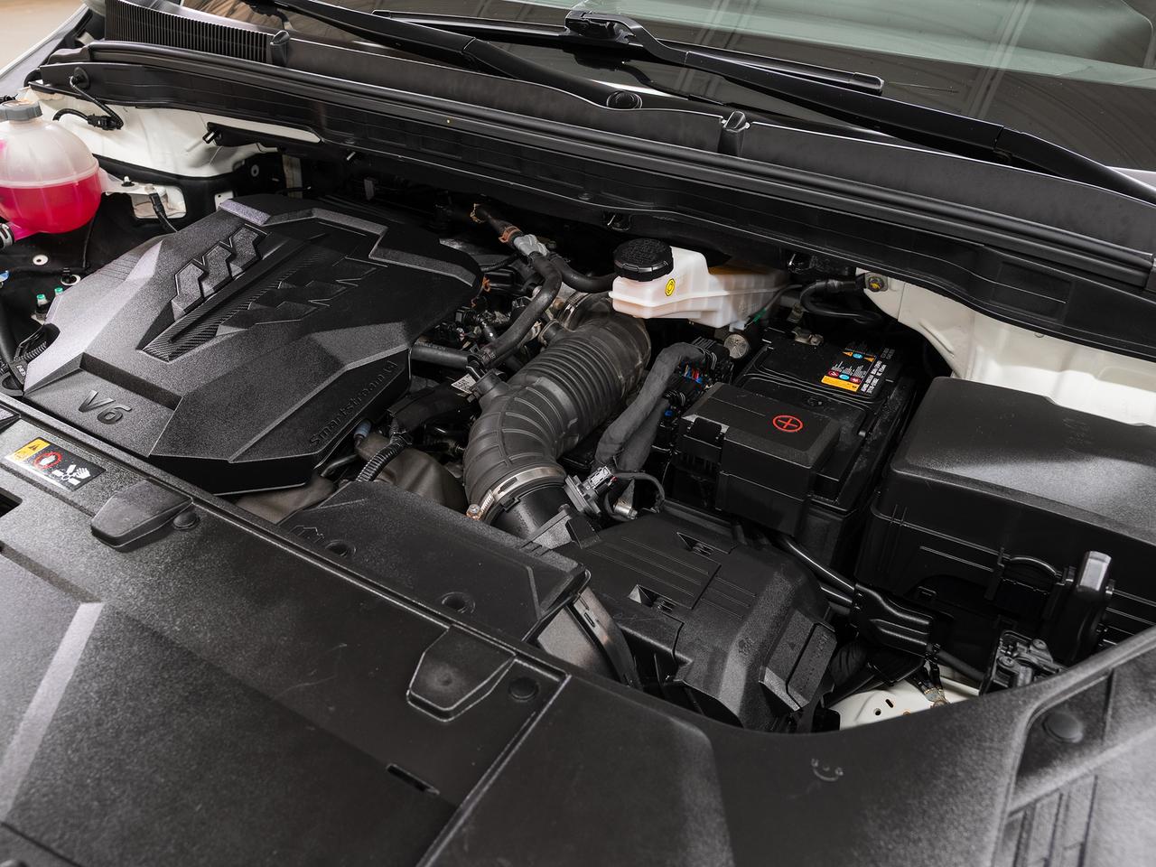 2024 Kia Carnival LX | Power Doors | Heated Seats | LKAS | CarPlay Photo