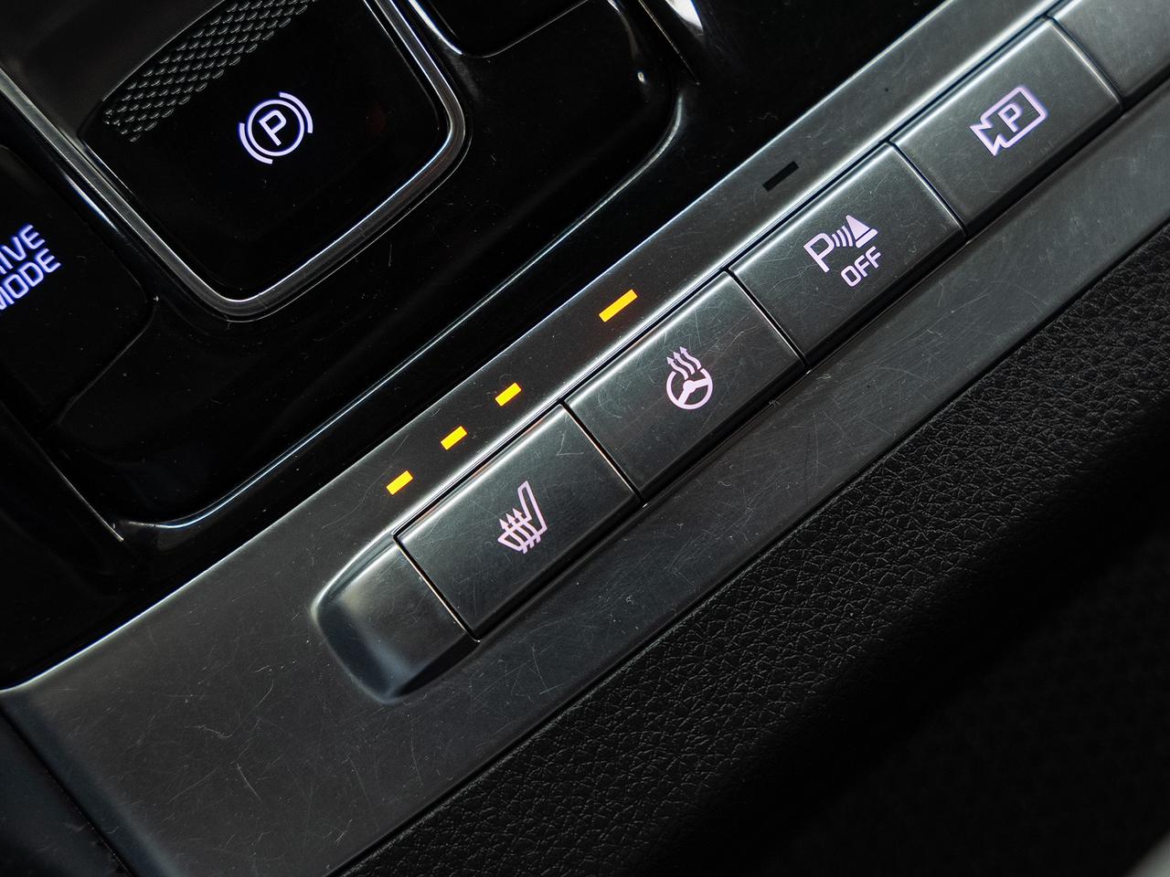 2024 Kia Carnival LX | Power Doors | Heated Seats | LKAS | CarPlay Photo