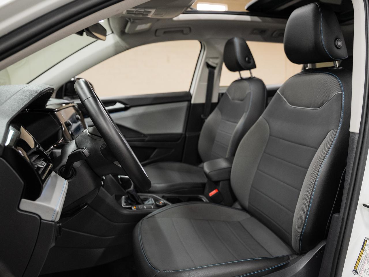 2024 Volkswagen Taos COMFORTLINE AWD | BLK Edition | Leather | CarPlay Photo
