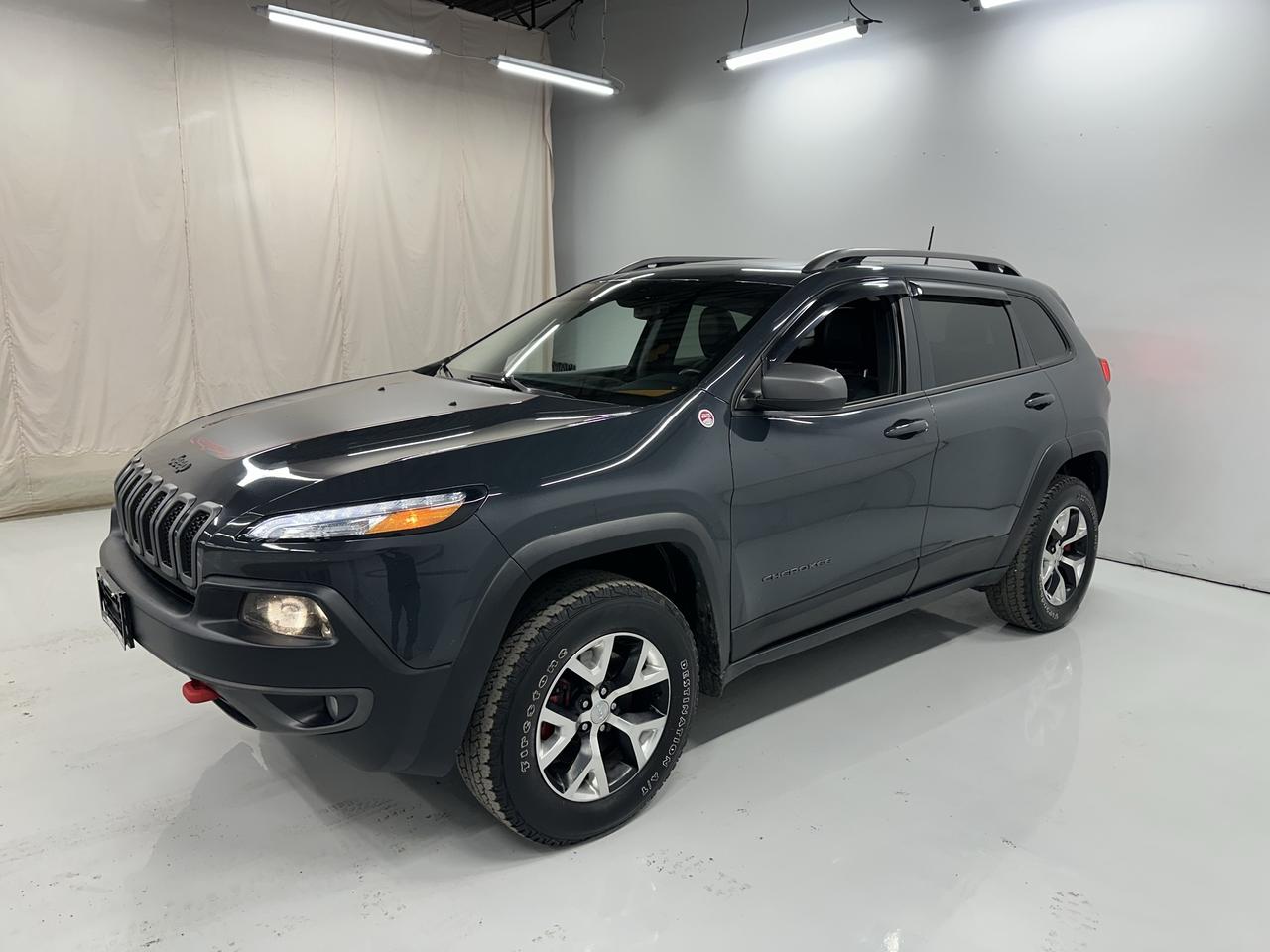 2016 Jeep Cherokee 4WD 4dr Trailhawk Photo18