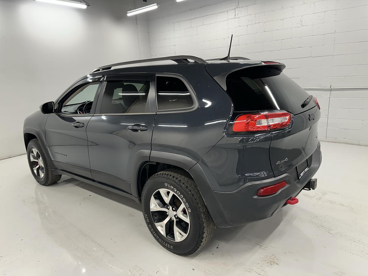2016 Jeep Cherokee 4WD 4dr Trailhawk Photo32