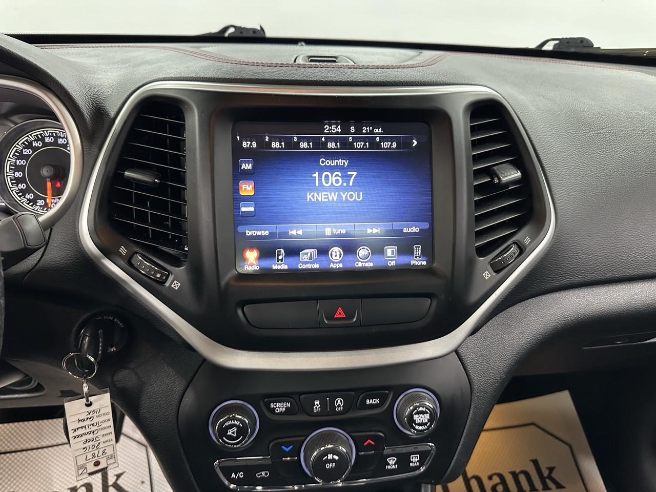 2016 Jeep Cherokee 4WD 4dr Trailhawk Photo7