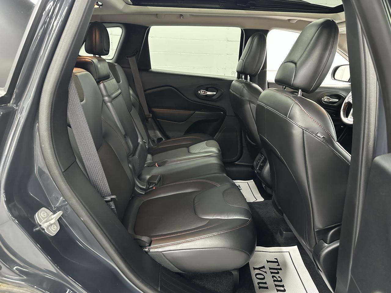 2016 Jeep Cherokee 4WD 4dr Trailhawk Photo22