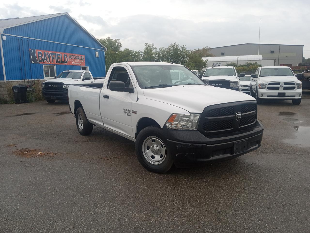 2020 RAM 1500 Classic TRADESMAN Photo2
