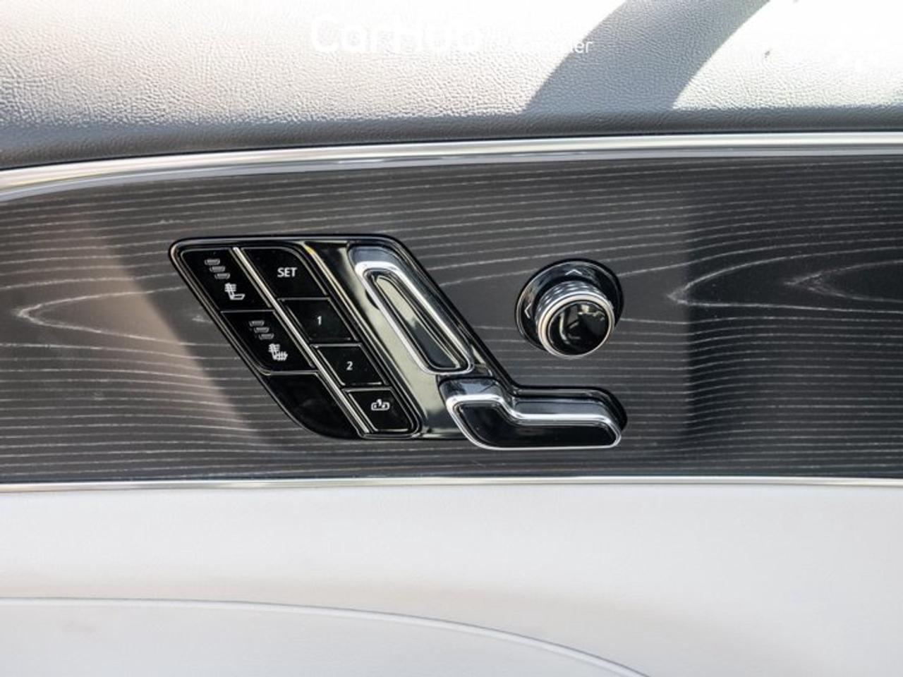 2024 Cadillac LYRIQ Luxury 340HP Electric RWD | Panoramic Roof | Adaptive Cruise Control Photo