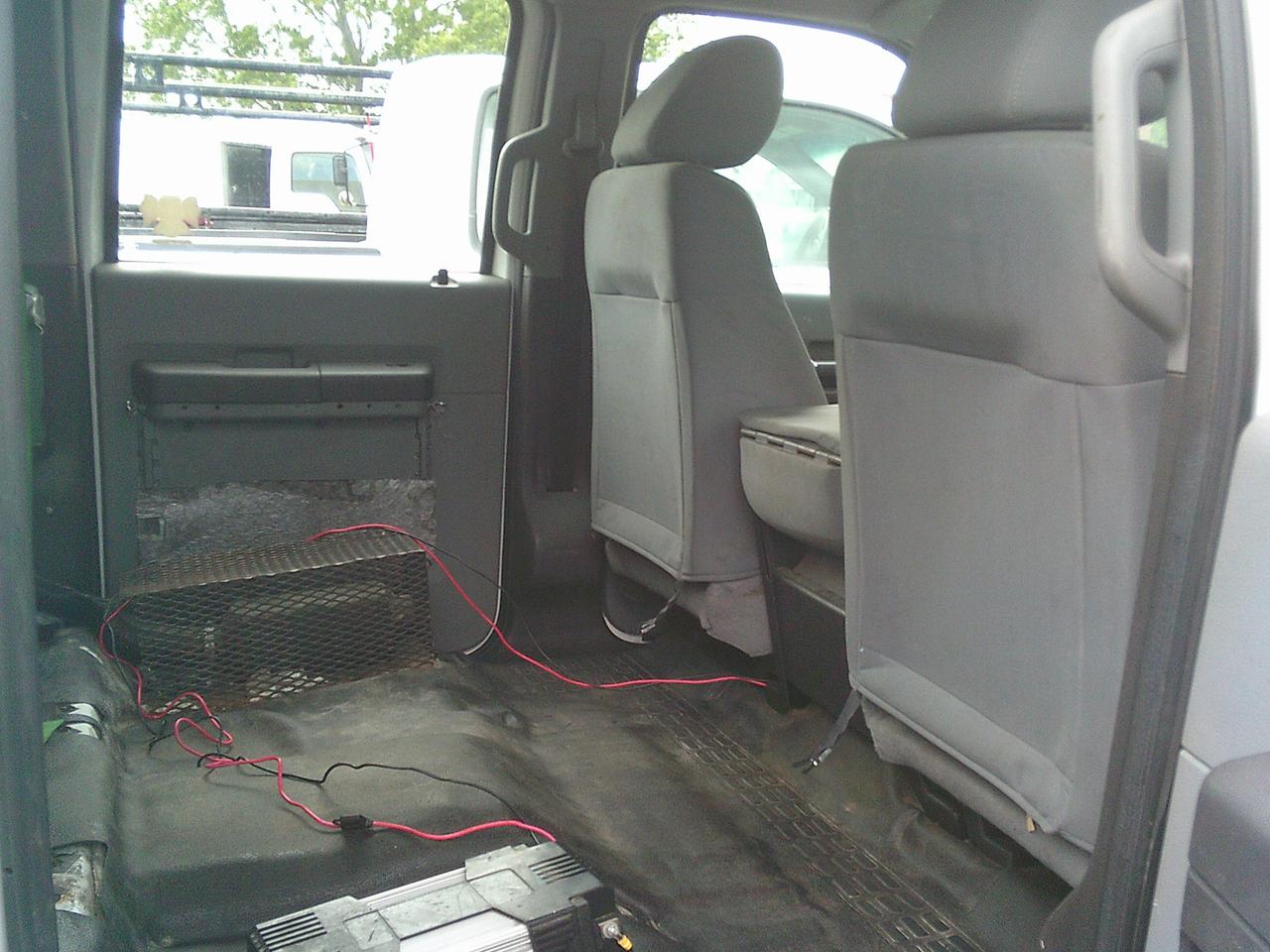 2015 Ford SUPER DUTY F-250 SRW 2WD Crew Cab 172" XL Photo