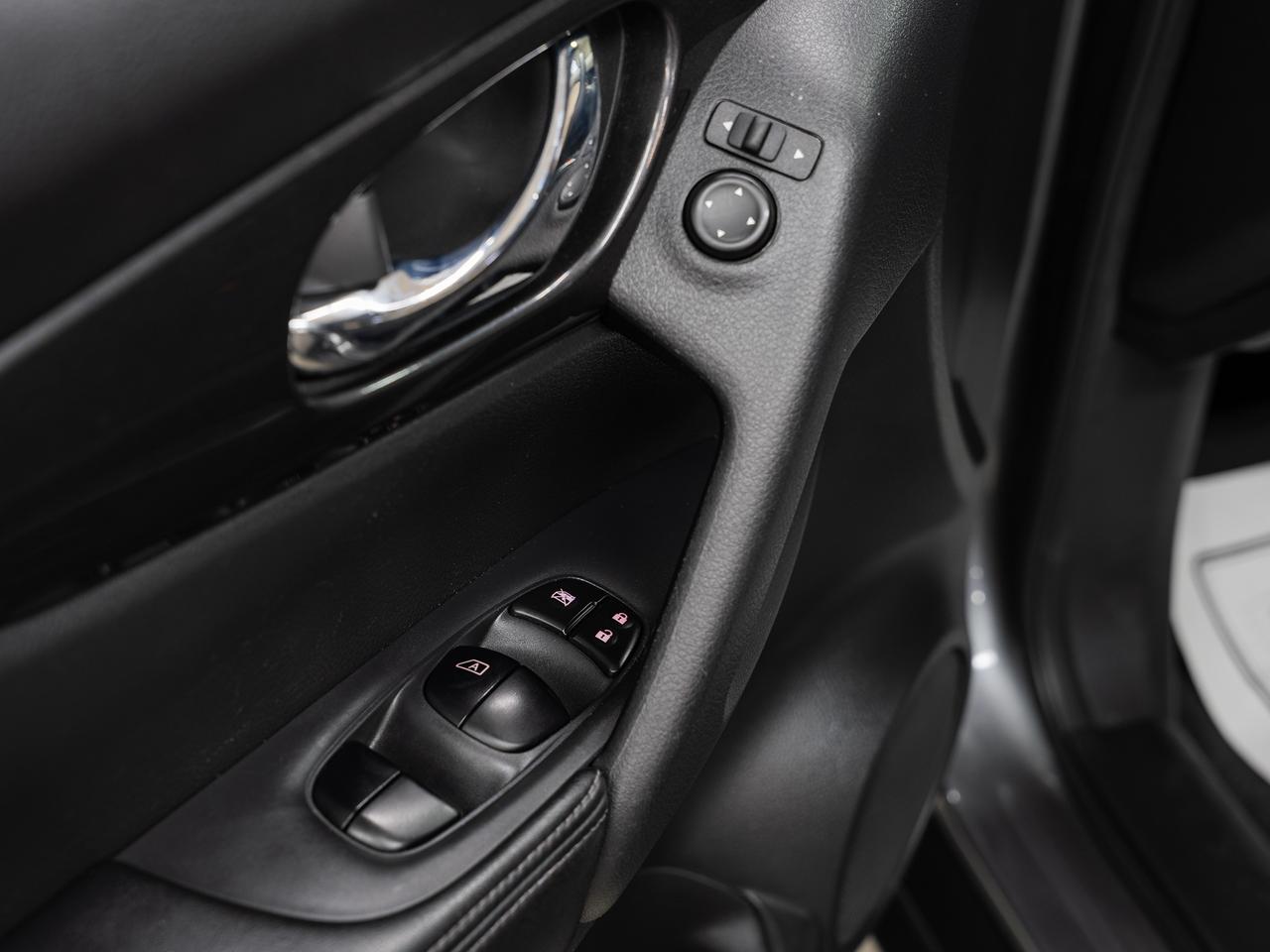 2020 Nissan Rogue SV AWD | Heated Seats | BSM | ACC | CarPlay Photo