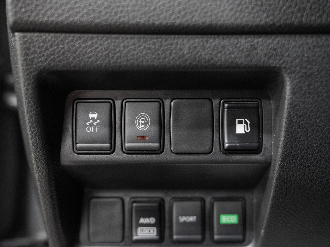 2020 Nissan Rogue SV AWD | Heated Seats | BSM | ACC | CarPlay Photo