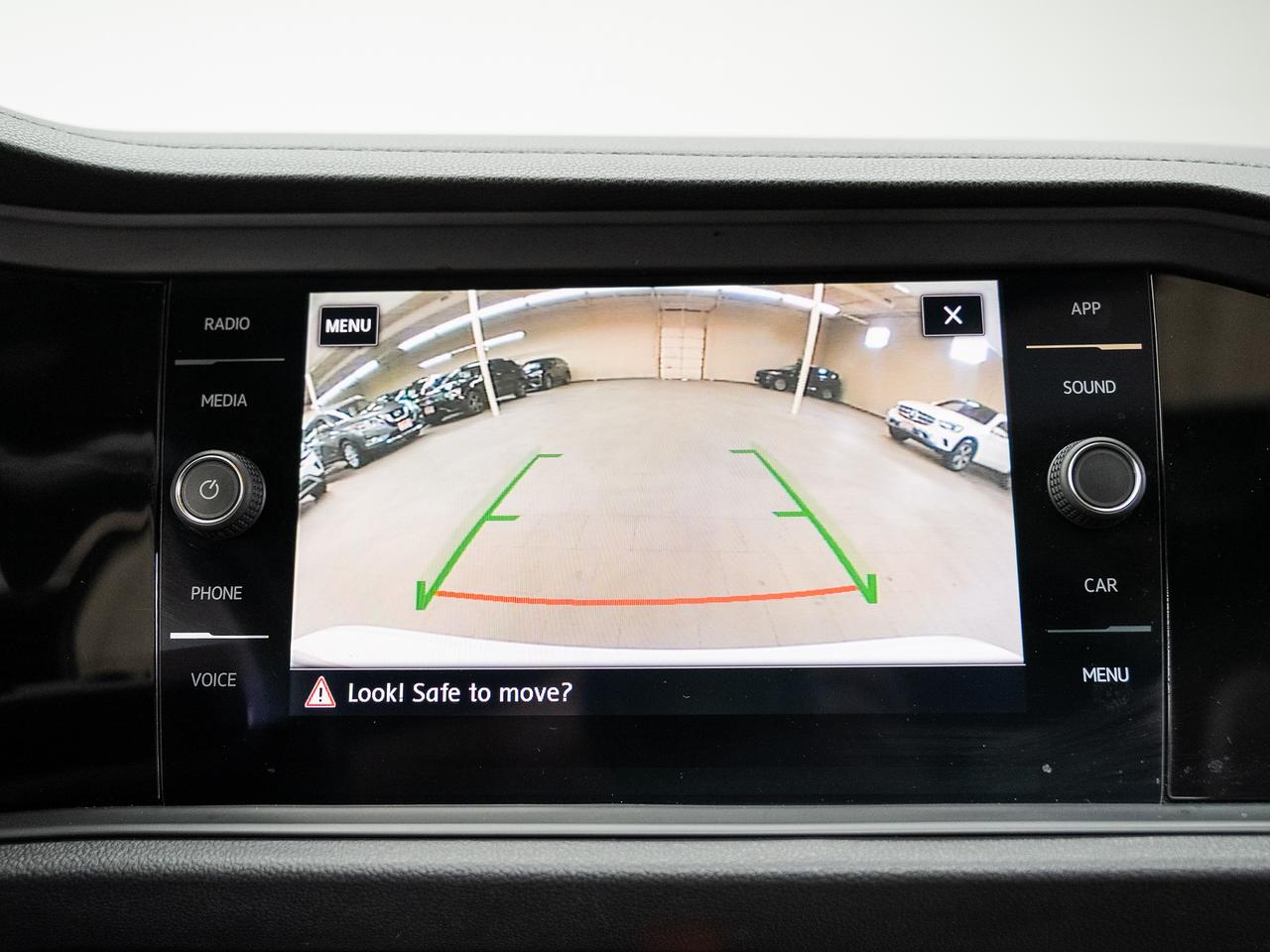 2019 Volkswagen Jetta R-LINE | Sunroof | Leather | BSM | CarPlay