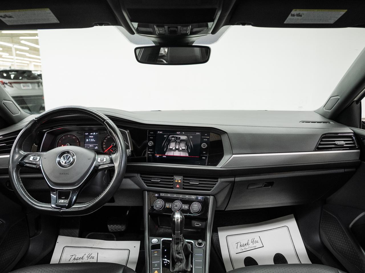 2019 Volkswagen Jetta R-LINE | Sunroof | Leather | BSM | CarPlay