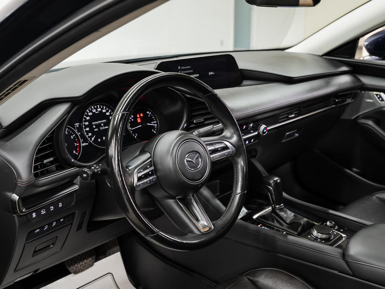 2021 Mazda MAZDA3 GT | Nav | Leather | Sunroof | BSM | ACC | CarPlay Photo
