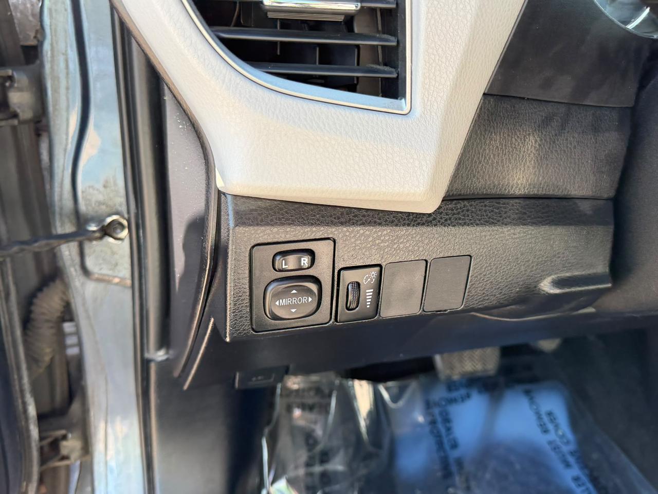 2014 Toyota Corolla AUTO LE NO ACCIDENT SAFETY CERTIFED B-TOOTH CAMERA Photo