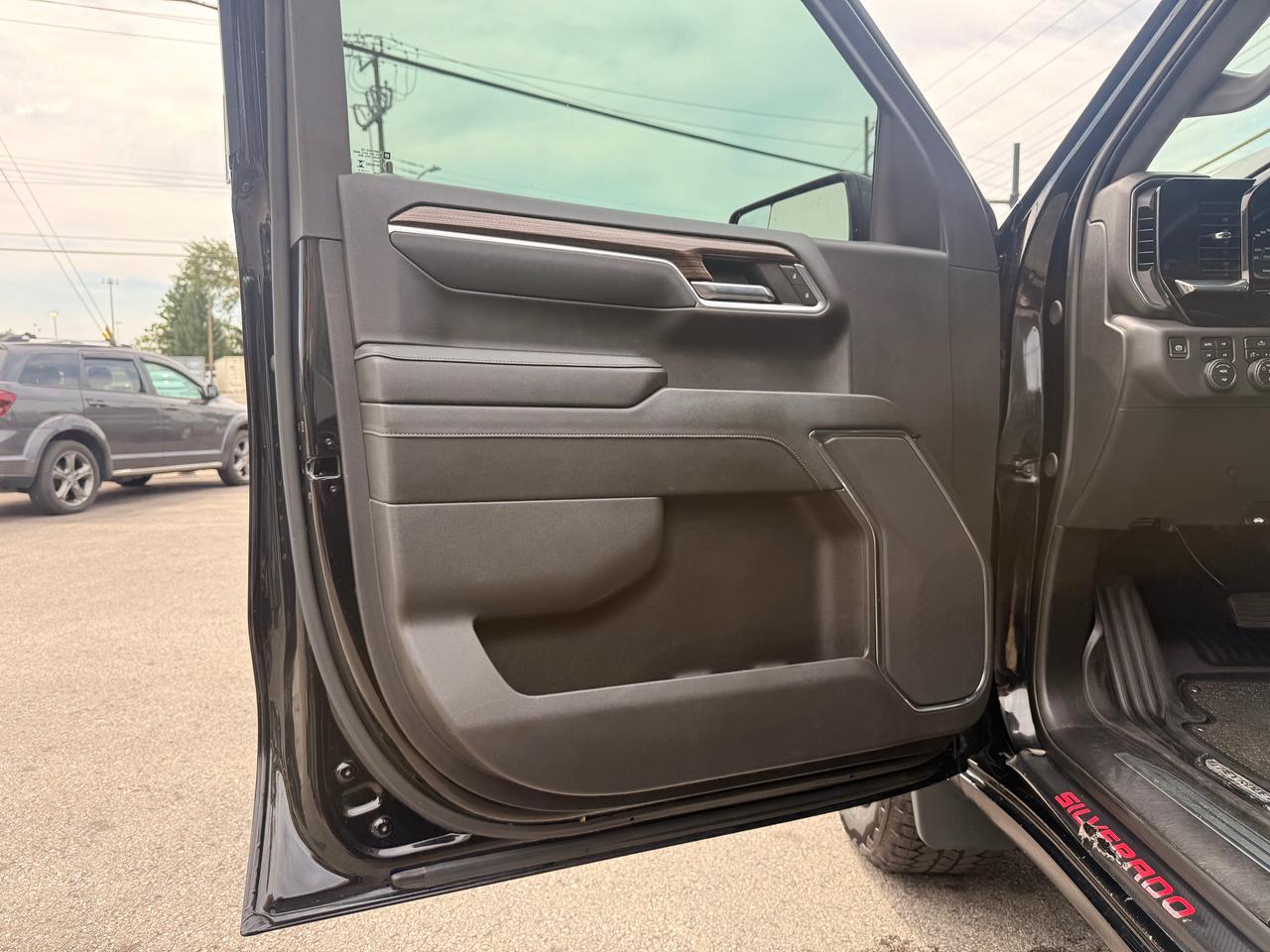 2024 Chevrolet Silverado 1500 4WD Crew Cab 147" RST Photo