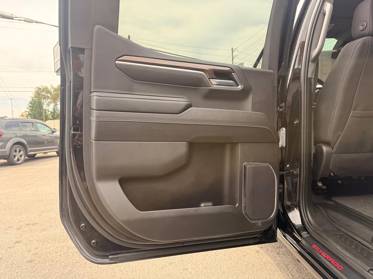 2024 Chevrolet Silverado 1500 4WD Crew Cab 147" RST Photo