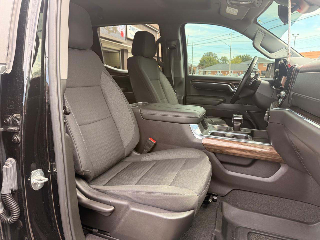 2024 Chevrolet Silverado 1500 4WD Crew Cab 147" RST Photo