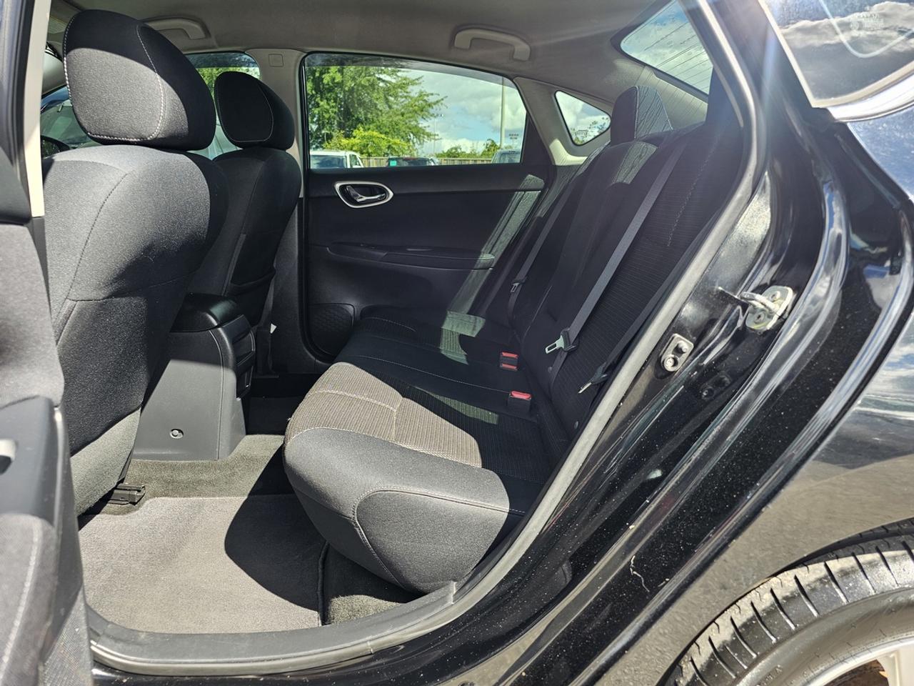2014 Nissan Sentra MANUAL | CERTIFIED Photo