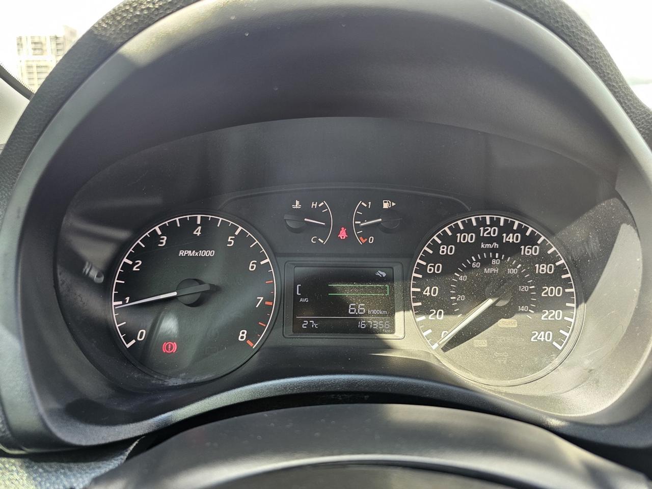 2014 Nissan Sentra MANUAL | CERTIFIED Photo