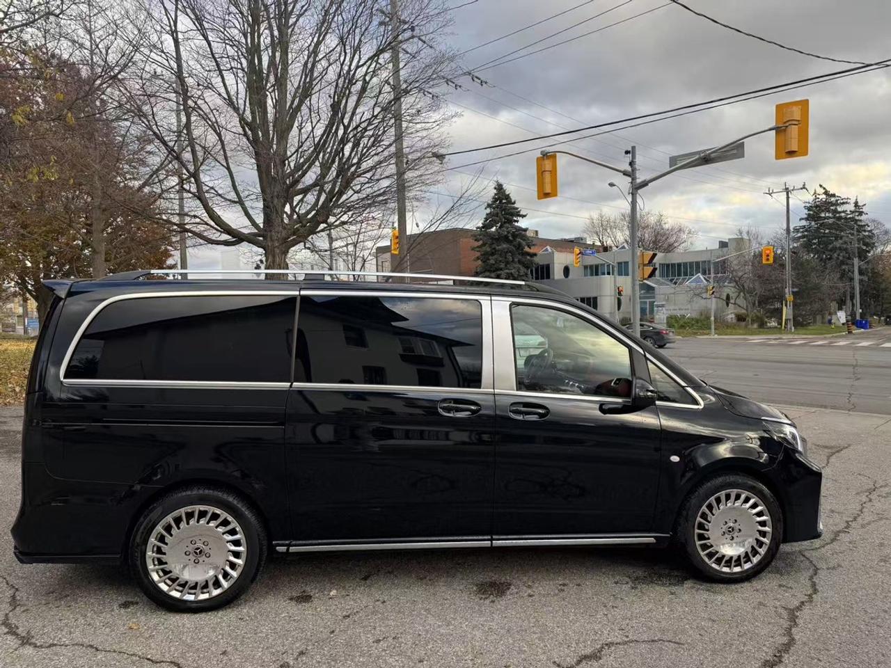 2023 Mercedes-Benz Metris  Photo3