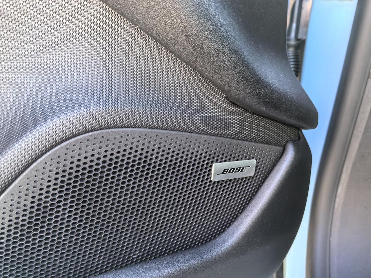 2020 Porsche Taycan Base Photo