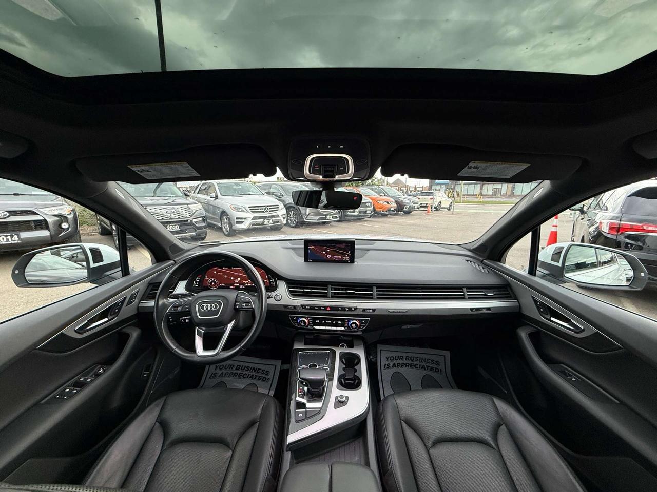 2017 Audi Q7 Technik S-Line  ACCIDENT FREE 1-OWNER 21 RIMS MINT Photo