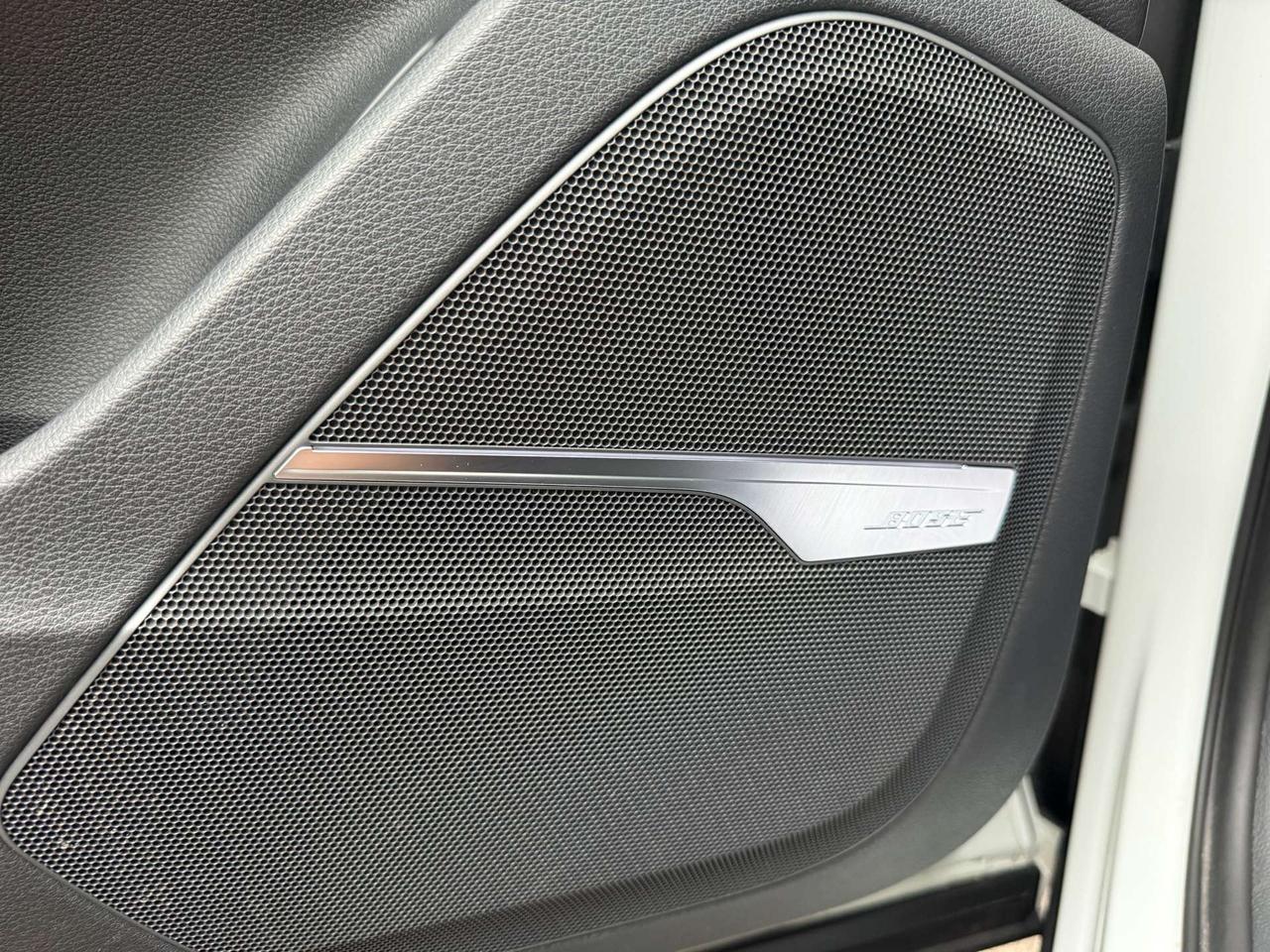 2017 Audi Q7 Technik S-Line  ACCIDENT FREE 1-OWNER 21 RIMS MINT Photo