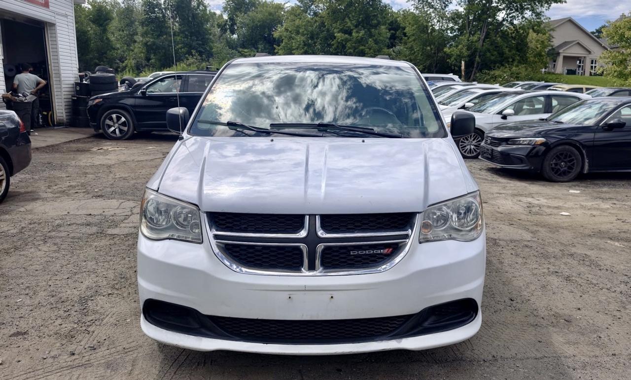 2016 Dodge Grand Caravan SE Photo5