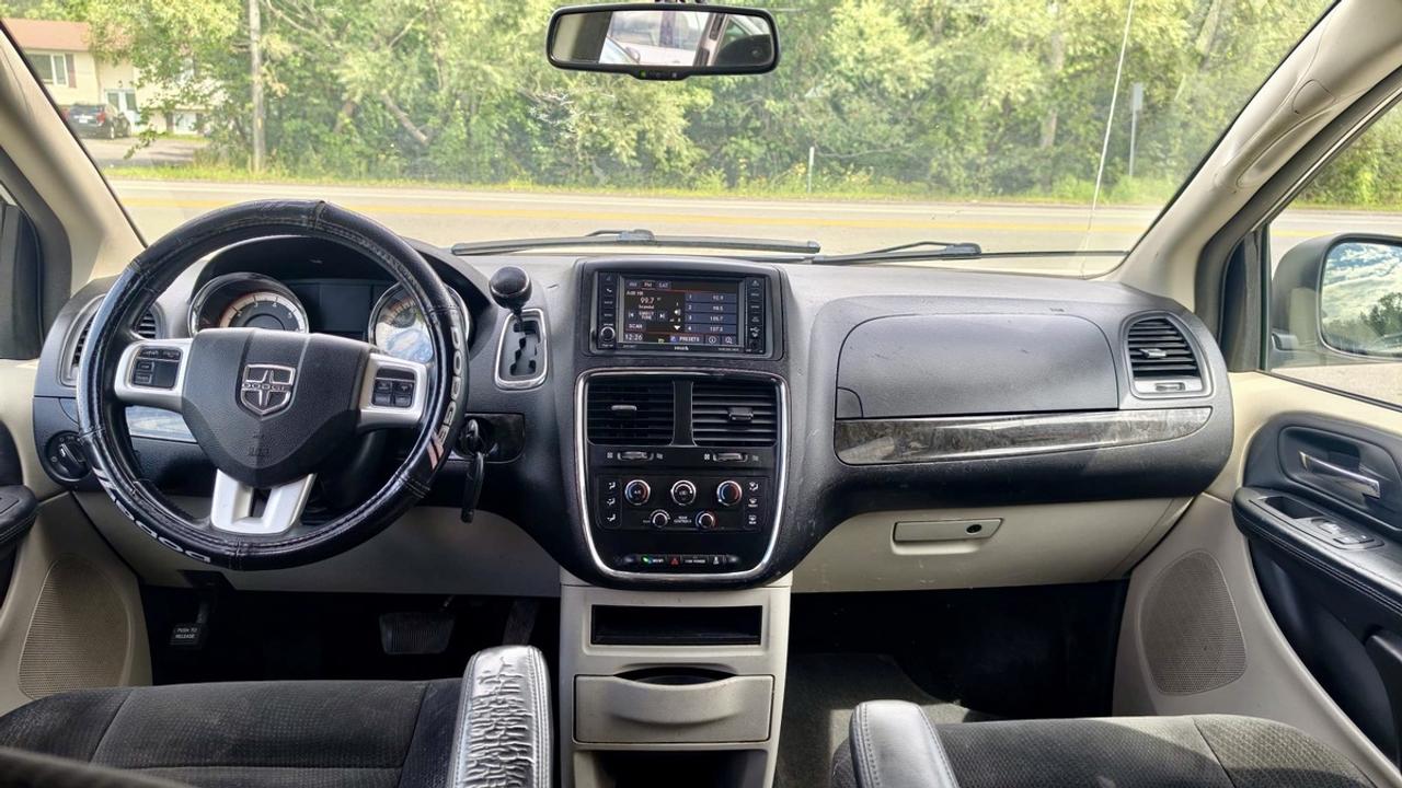 2016 Dodge Grand Caravan SE Photo