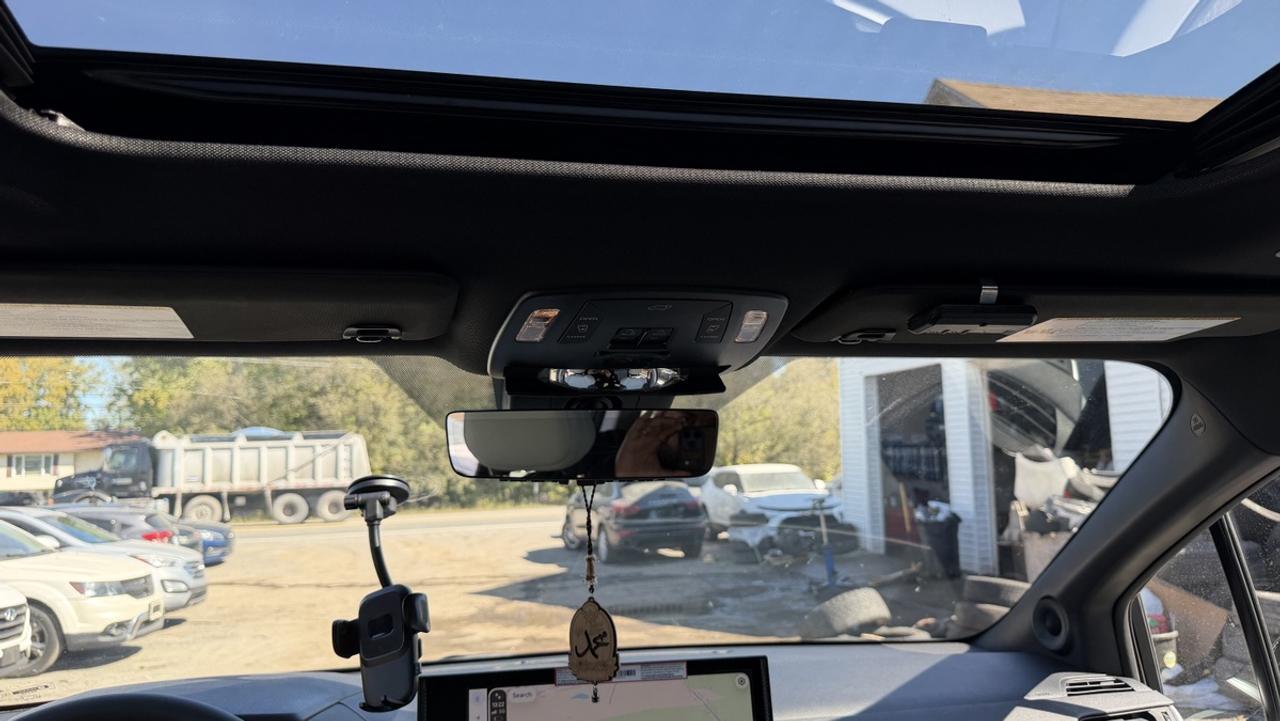 2026 Toyota Sienna Hybrid XSE Photo
