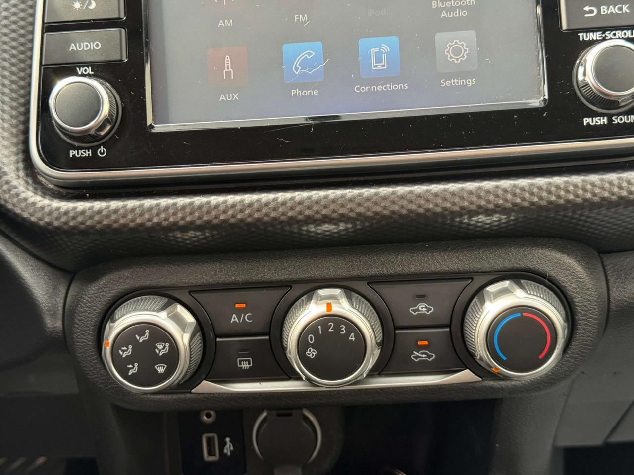 2019 Nissan Kicks S   NO ACCIDENT   ONE OWNER Photo
