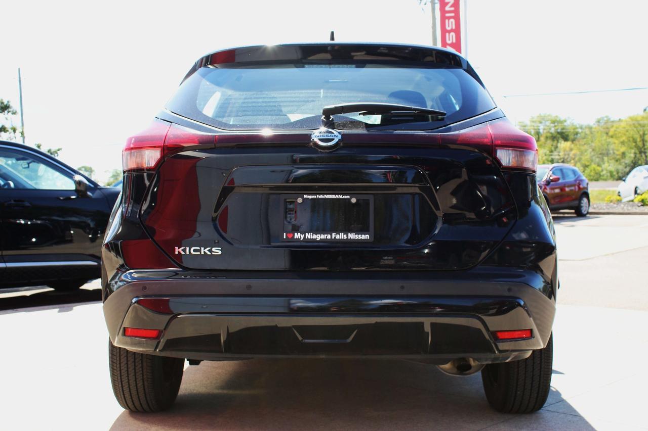 2021 Nissan Kicks S Photo