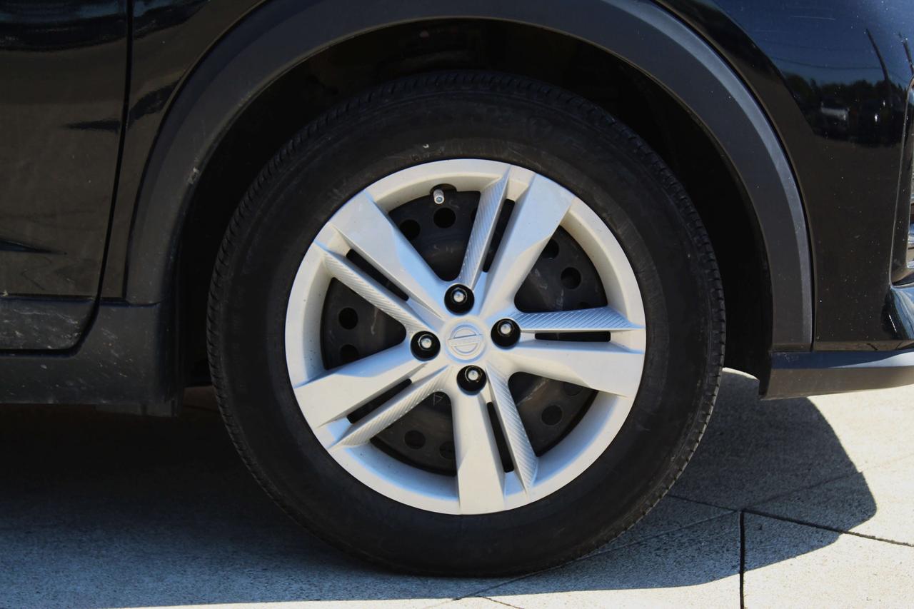 2021 Nissan Kicks S Photo
