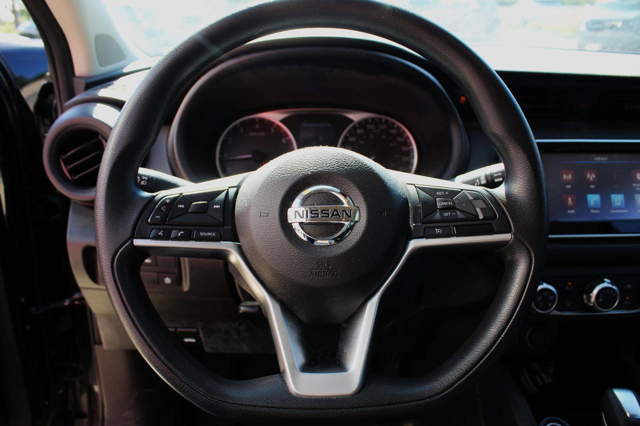2021 Nissan Kicks S Photo