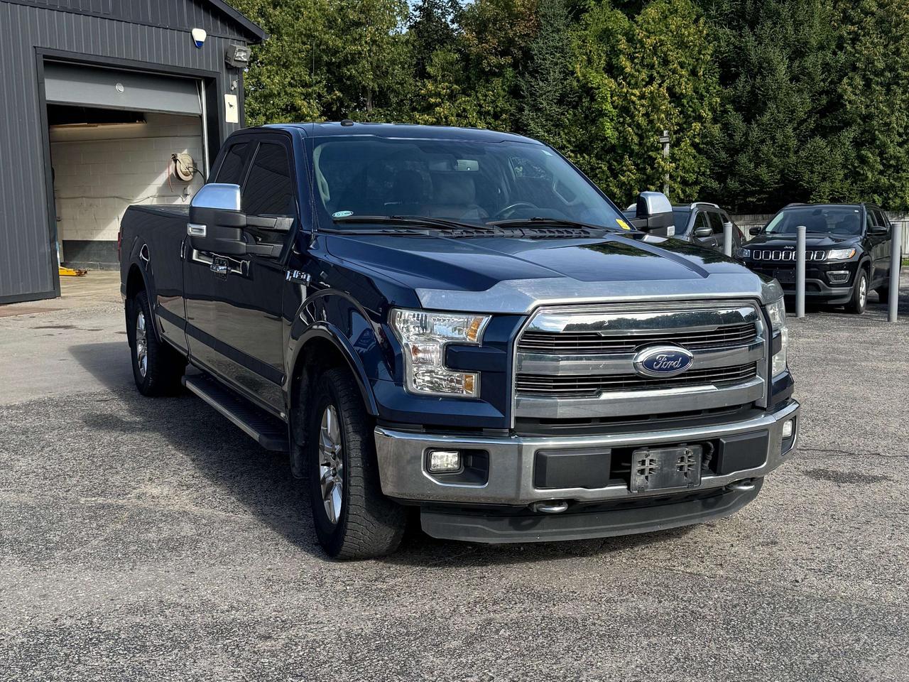2016 Ford F-150 Lariat Photo