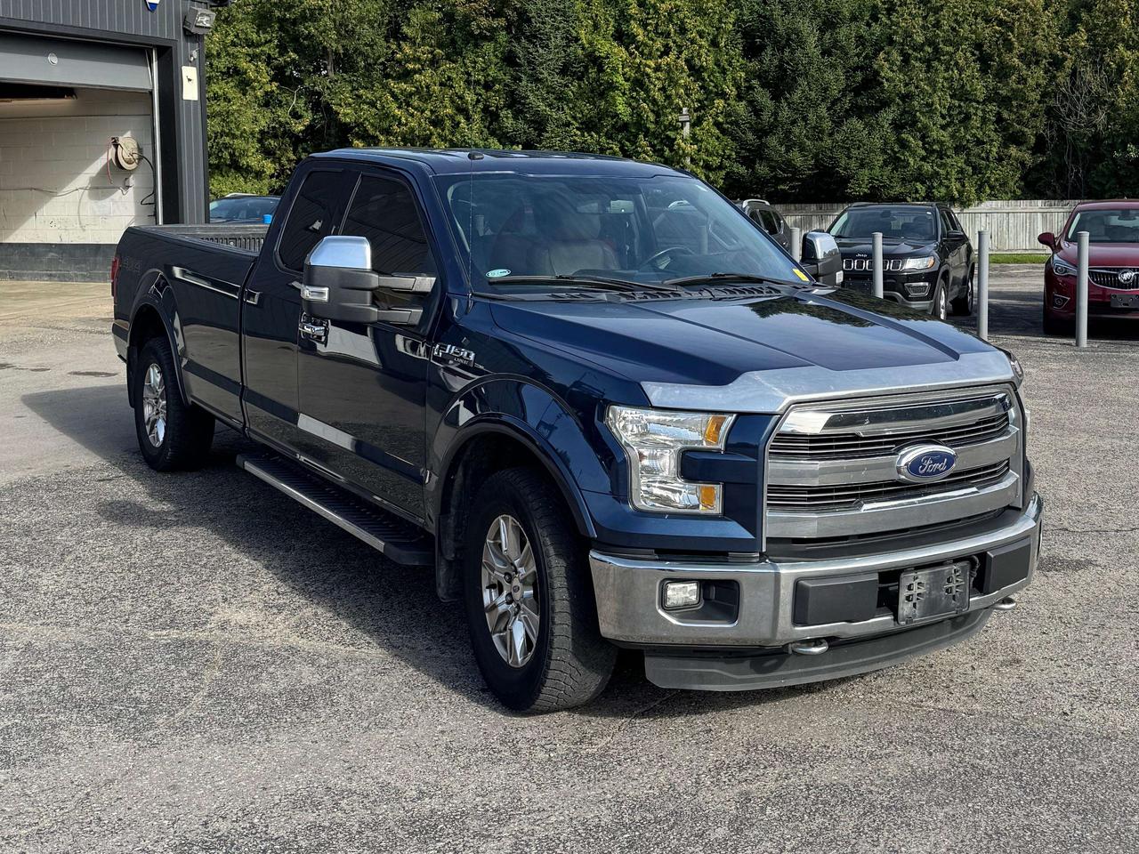 2016 Ford F-150 Lariat Photo