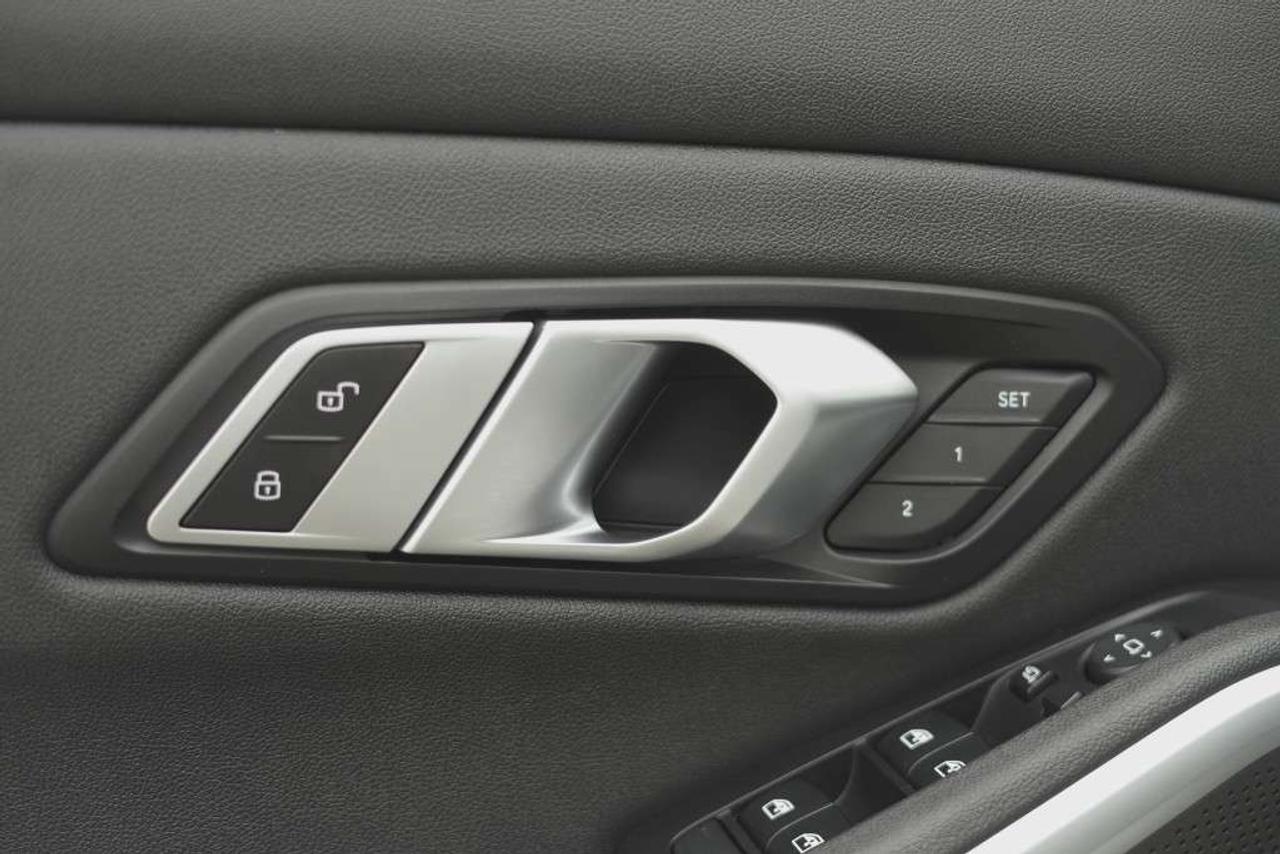 2020 BMW 3 Series 330i Remote Starter Sunroof  Summer & Winter Tire. Photo