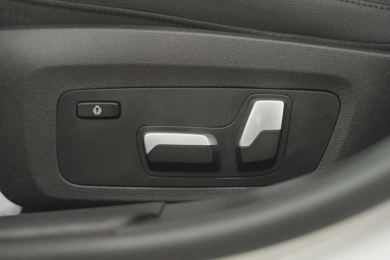2020 BMW 3 Series 330i Remote Starter Sunroof  Summer & Winter Tire. Photo