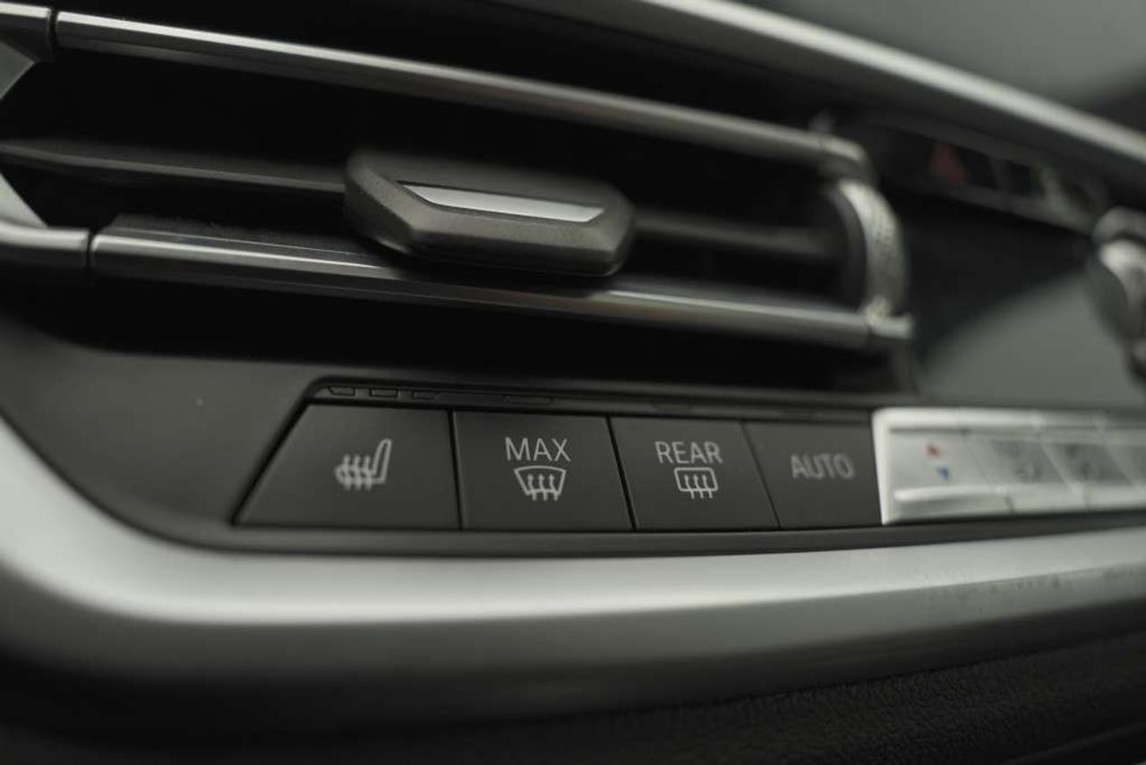 2020 BMW 3 Series 330i Remote Starter Sunroof  Summer & Winter Tire. Photo